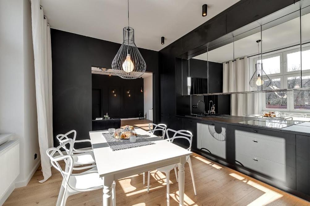 Jan III Sobieski - Luksusowy Apartament L Z Darmowym Prywatnym Parkingiem 글리비체 외부 사진